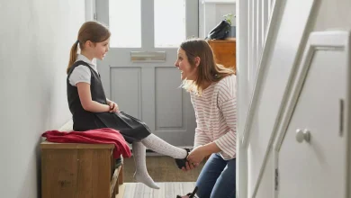 mum-blows-contributors’s-minds-with-left-and-factual-shoe-hack-to-earn-it-easy-for-children