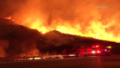 evacationing-orders-issed-as-fast-appealing-wildfire-burns-in-riverside-county