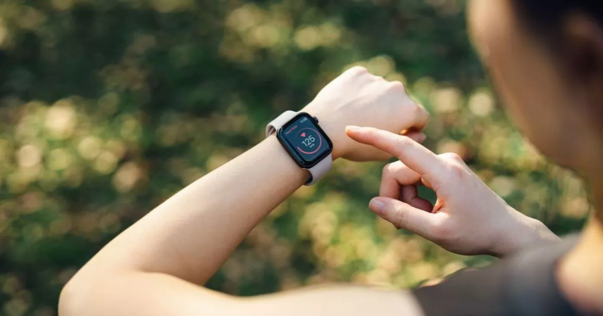 amazon-smartwatch-to-rival-likes-of-apple-and-samsung-hits-small-time-sale-with-50%-off