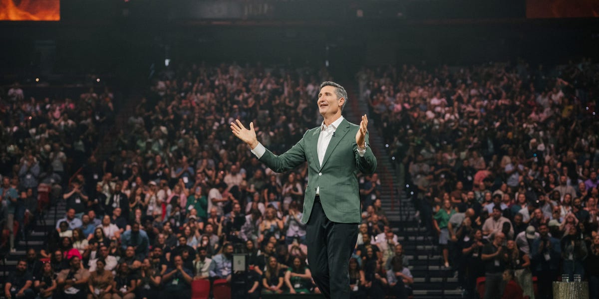 brian-niccol’s-been-starbucks-ceo-for-a-twelve-months-right-here’s-his-myth-card.