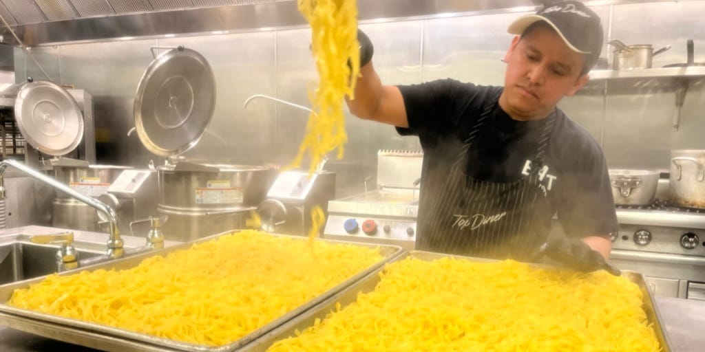 diners-are-loss-of-life.-so-how-is-one-in-every-of-the-united-states’s-bigger-light-thriving?