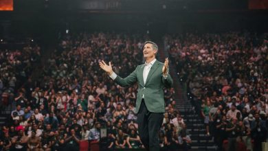 brian-niccol’s-been-starbucks-ceo-for-a-year-right-here’s-his-voice-card.