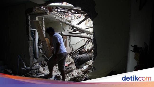 Residents the story of the moment of tense the gas explosion in Pamulang: Dark Funning Dust