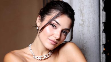 بعد فترة من الصمت عقبت انفصالها عن حبيبها هاكان سابانجي.. عادت هاندا أرتشيل إلى النشر على…