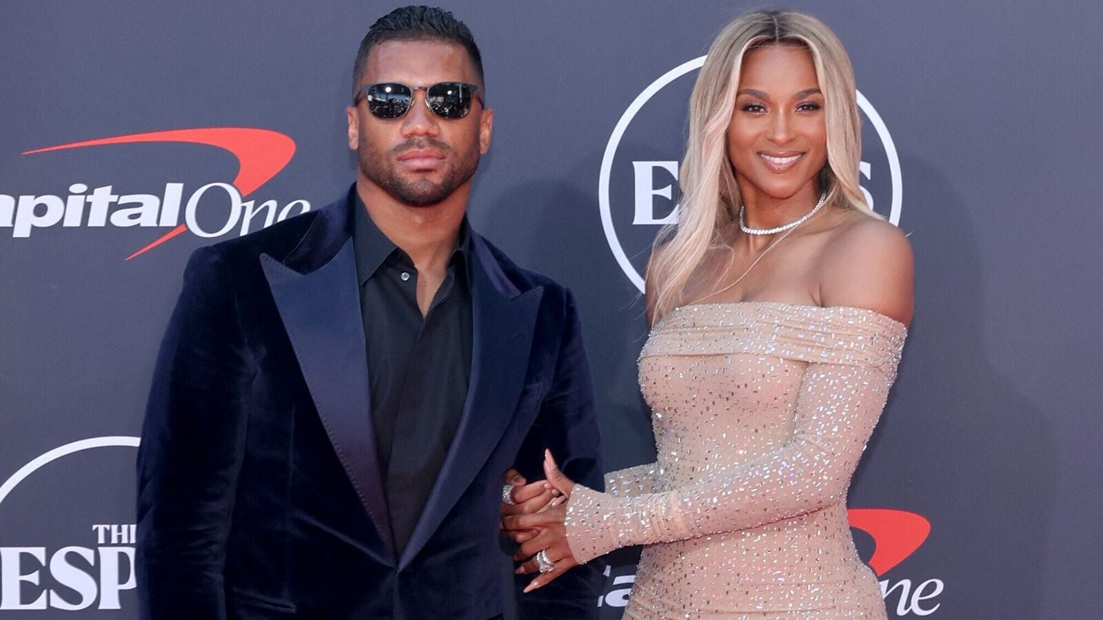 Russell Wilson’s wife Ciara Steel Spotlight with Bold Leather Look before New York Giants-Dallas Cowboys Showdown