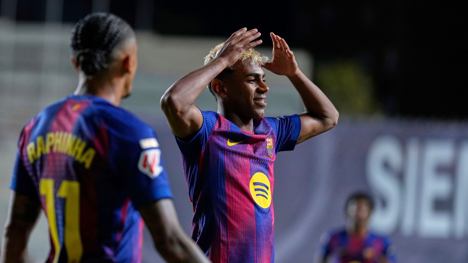 Barcelona vs Valencia: Who will win La Liga Clash? AI -forecasts, direct streaming, confirmed setups and more