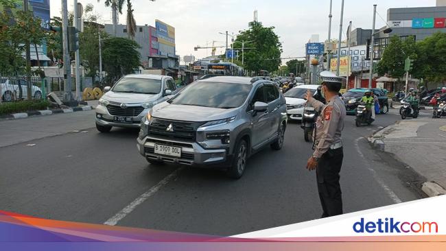 Information about the traffic density on Jalan Jakarta this morning: Kalideres-Fatmati