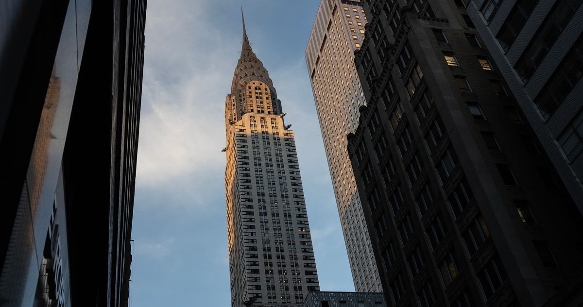 the-combat-over-defend-a-watch-on-of-the-chrysler-constructing