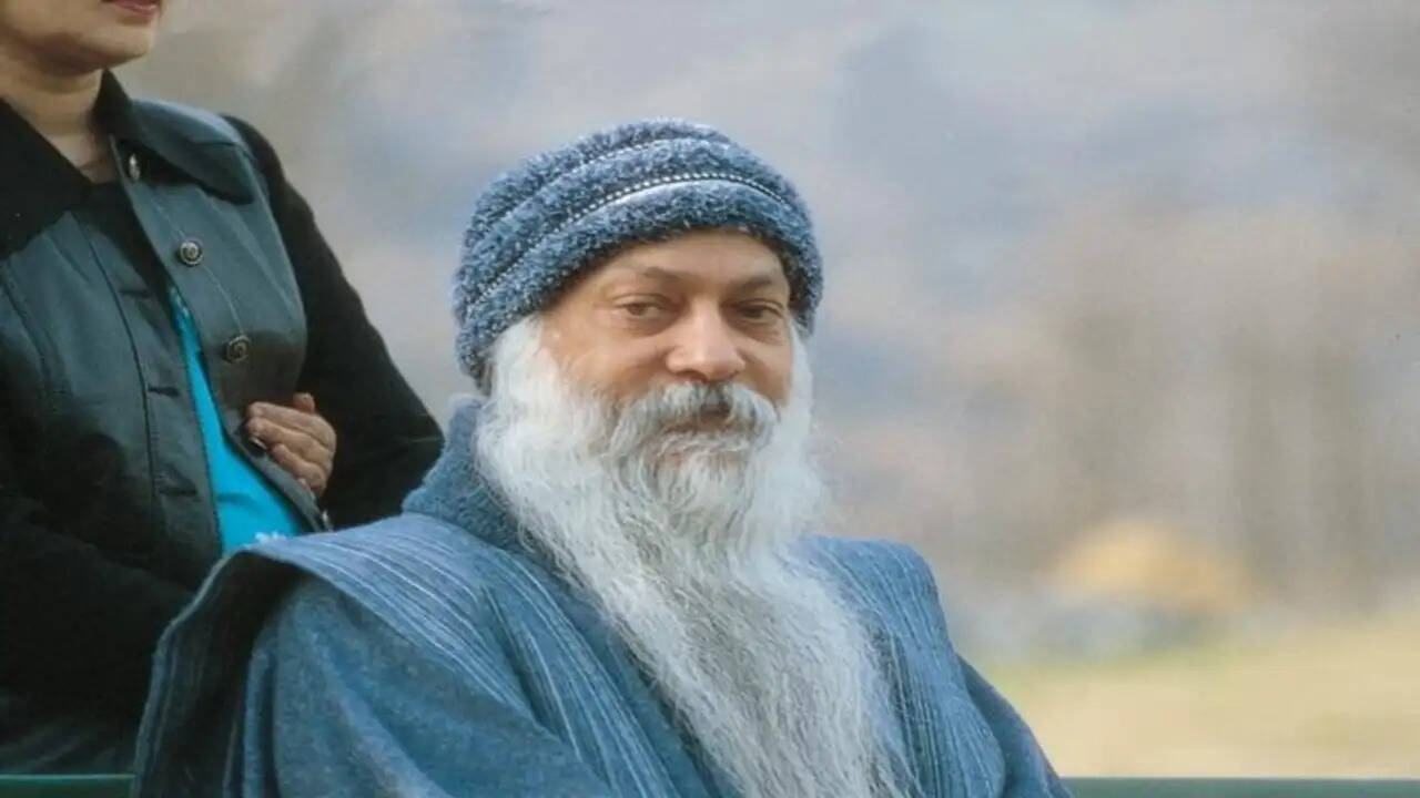 After all, how does the ego come into a person? In the video, Osho told 4 main reasons, how to leave?