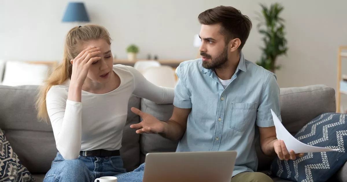 ‘wife-obtained’t-dwell-spending-and-never-koss-for-my-thought-earlier-than-splurging’