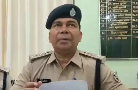 Before the election, there was a boom in the deposit of licensing weapons in Motihari police stations