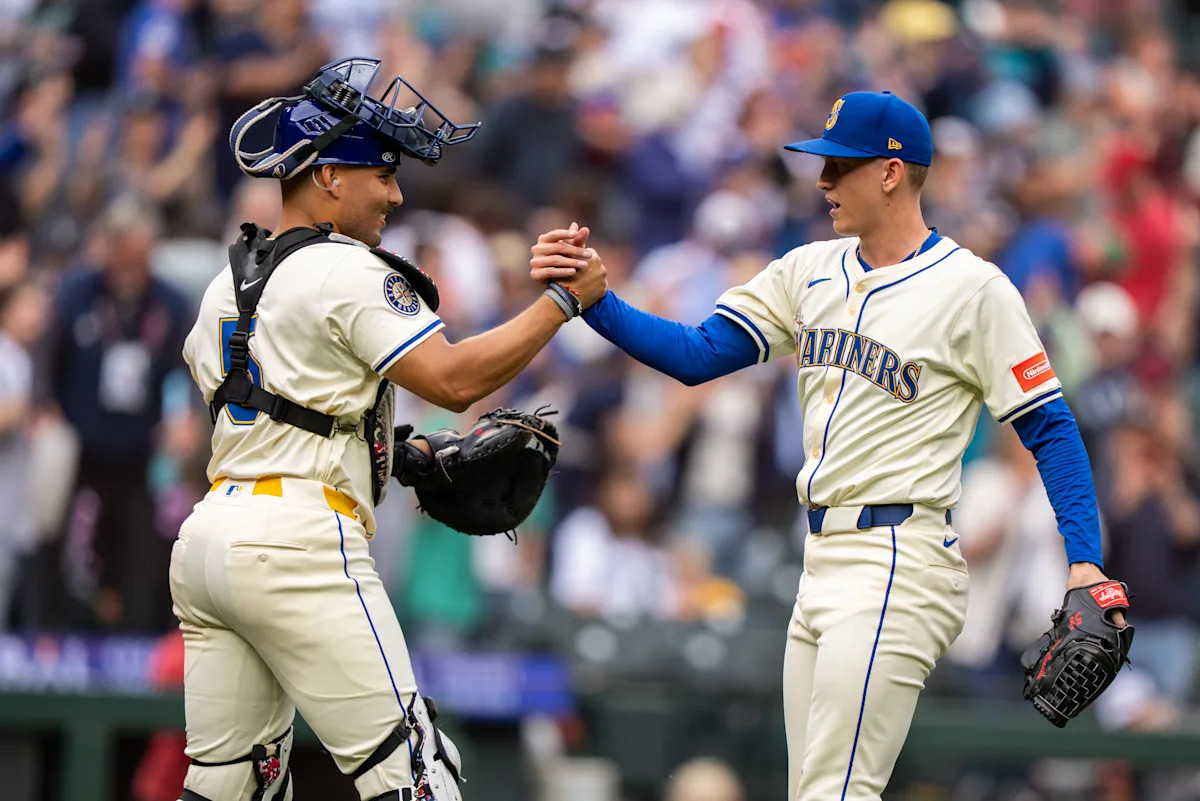 mariners-by-myself-atop-al-west-with-11-2-accumulate-over-angels,-astros’-8-2-loss-to-braves