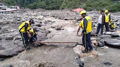 Disaster recording in Harshil-Dharli region of Uttarkashi, geologists for debris samples
