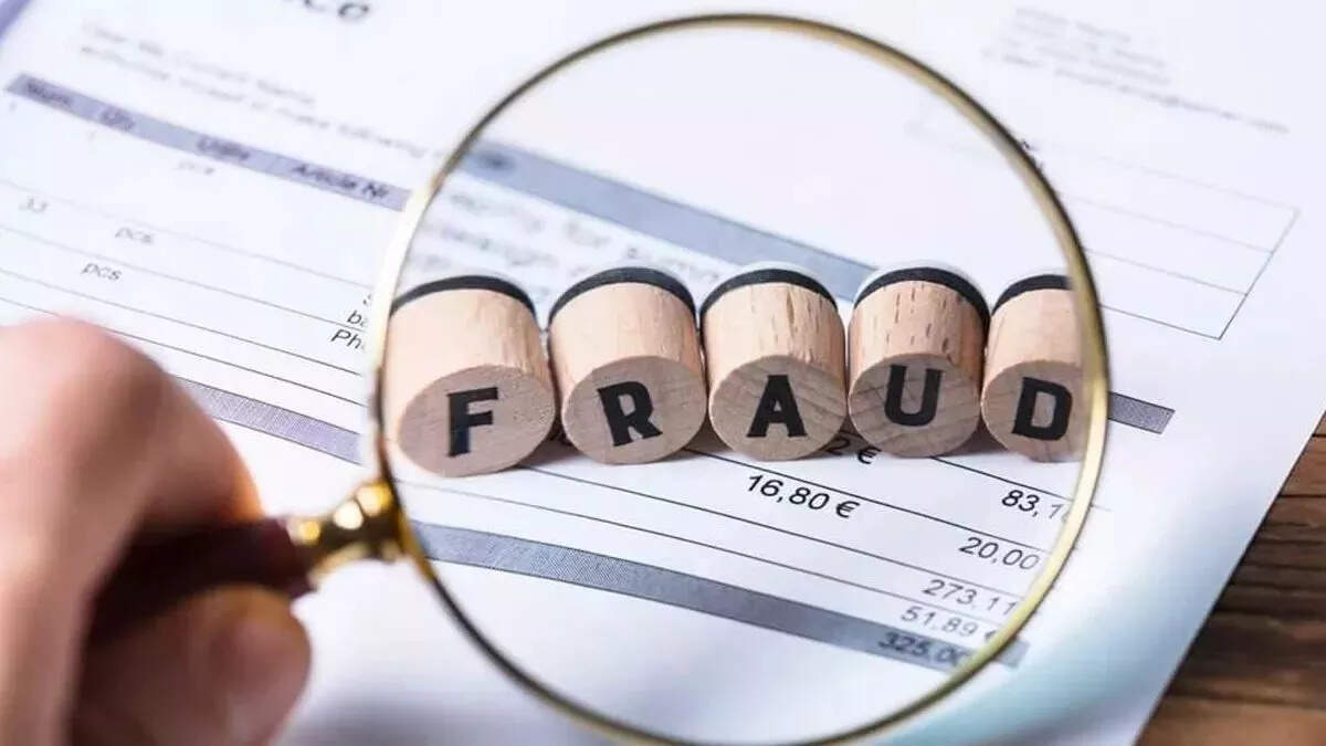 Fraud of Rs 4.4 Lakh to the family in Vikasnagar due to the foreign work has registered the case against accused