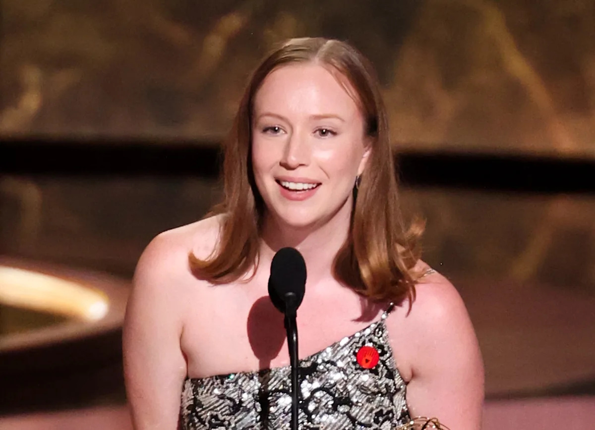 Hannah Einbinder Declales “F *** ICE & Free Palestine” During Emmy Acceptance Speech – and it cost her $ 10k – ryan