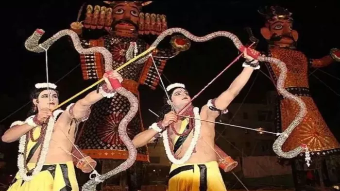 Ramlila is held at 41 places in Central -Delhi, the government of Delhi, Easy Path will have -NCR Delhi Navratri celebrations Ramlila and Durga Puja preparations
