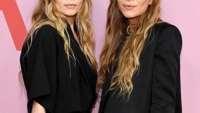 mary-kate-olsen,-ashley-olsen-characterize-collectively-at-nyfw-2025
