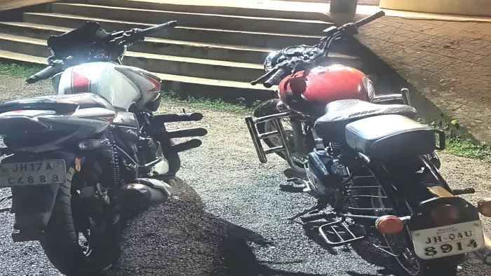 The leader of the stolen bullet had a Ladla of the leader … 2 bikes were flown out of Bhagalpur when he was caught in Godda, all the secrets opened – Bihar News Last: Bullet and Apache recovered in Godda Jajharkhanda Jazarkanda Jahandanda