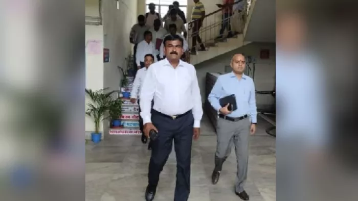 Jharkhand Politics: Preparations for Ghatshila by -veld TEJ, CEO has reviewed the Ground Reality -Ghatshila through the electoral preparation list update
