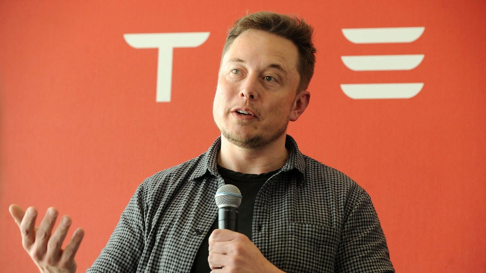 Tesla sharing price jumps as Elon Musk buys over 2.5 million shares worth $ 1 billion