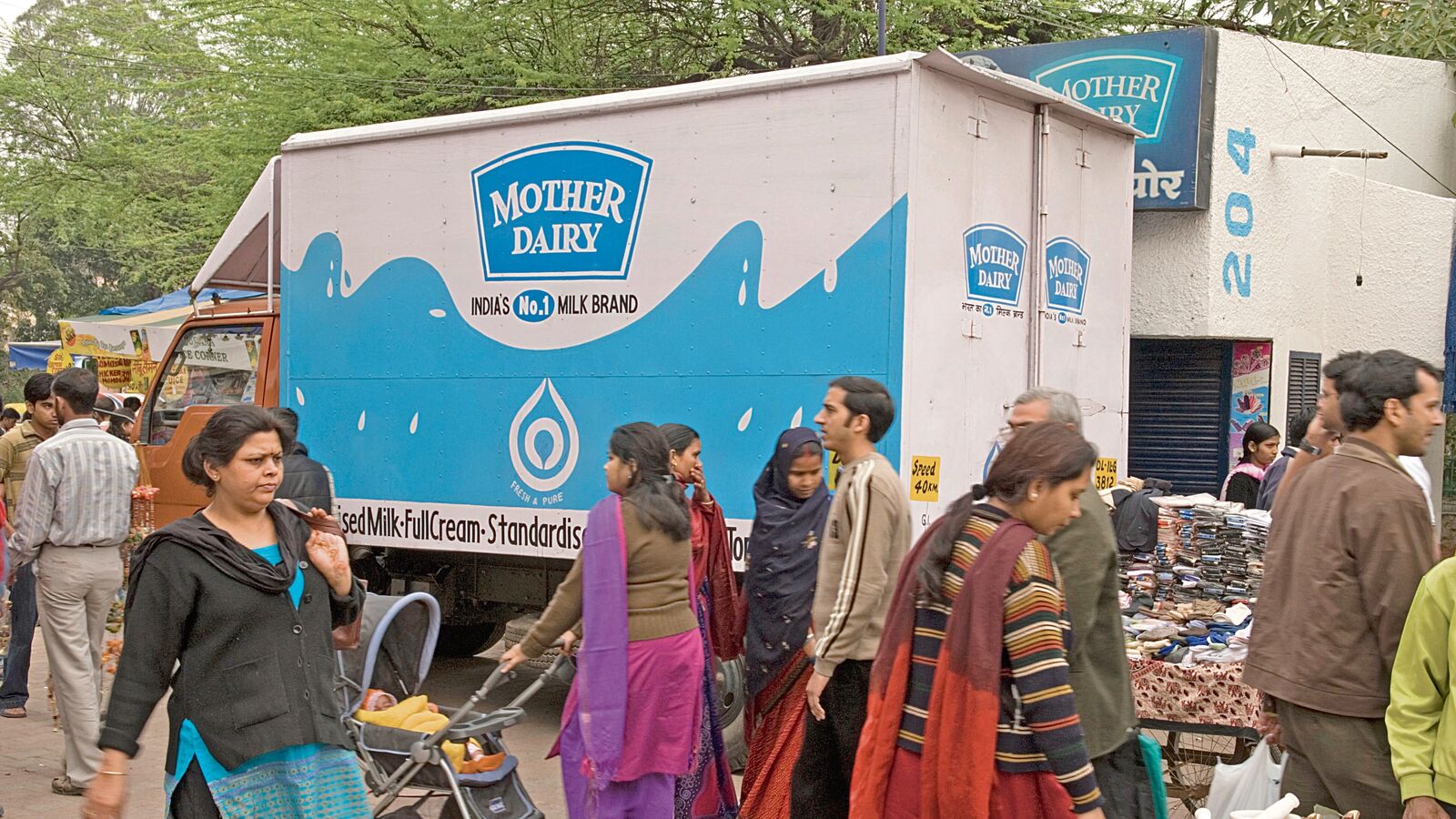 Mother Dairy reduces prices: Milk cheaper by £ 2, ghee by £ 30 after gst is cut | Complete list here