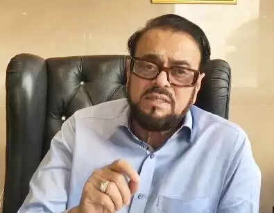 Abu Azmi, raging from Rambhadracharya’s statement on Western Up, demands strict action