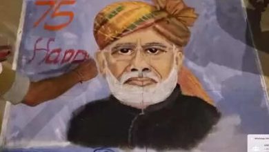 Gujarat: On the 75th birthday of PM Modi in Rajkot, the city focuses with 75 rangolis on the plans of the center