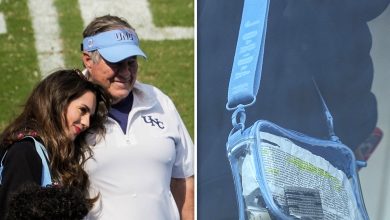 jordon-hudson-wears-‘blind-for-love’-sweater-on-unc’s-sideline