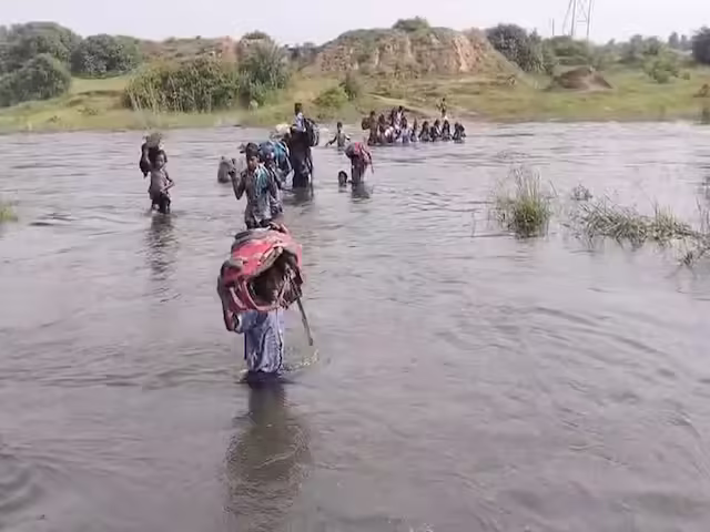 Jamui’s Jathar Kerwatari village: Kiul River becomes a danger to death in the lives of people in the rainy season