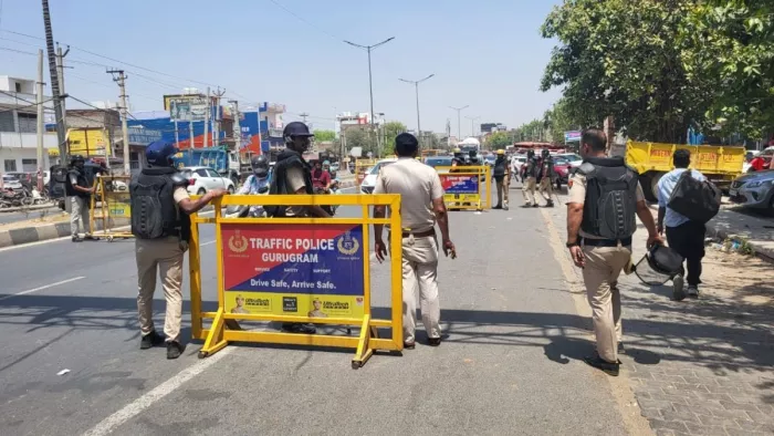 Gurugram Traffic: Ambience Mall will not be stuck in Gurugram, the traffic police have made many changes – NCR gurugram traffic changes for smooth traffic at Shankar Chowk and Sirhaul Border