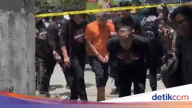 Alvi Nutlation of a friend Dailed and founded by residents during reconstruction at Kosan