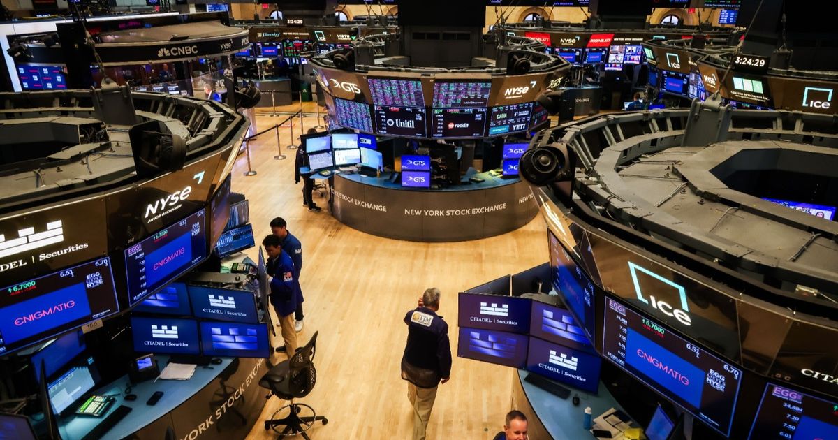 The stalemate controls the shares with the anticipation of the market for interest