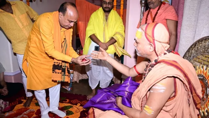 Bihar election 2025: Shankaracharya’s entry into the Bihar election, cow -forwyds will be candidates field -Shankaracharya launches the Sanatani politics in Bihar Focus on Cow Protection