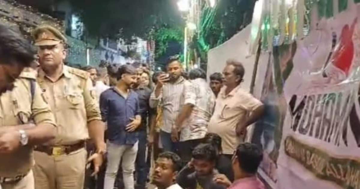 KANPUR NEWS: I love Muhammad’s Banner Controversy: Dargah Ala Hazrat on Fir, police have cleared out