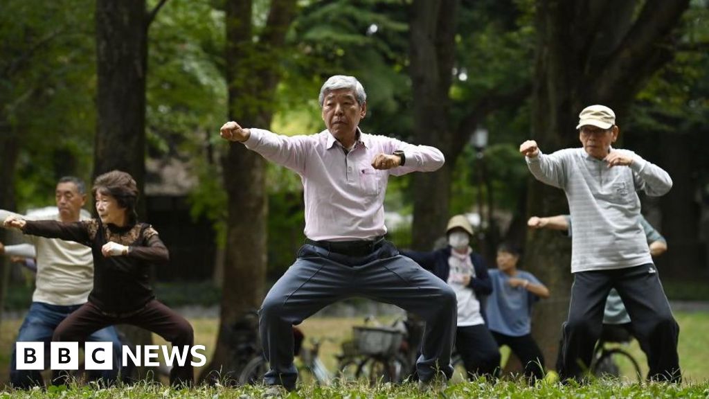 japan-sets-unique-chronicle-with-virtually-100,000-of-us-ages-over-100