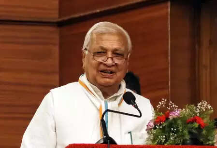 PM Modi’s birthday celebrated in a unique way in Patna, the Governor of Bihar fed the photo