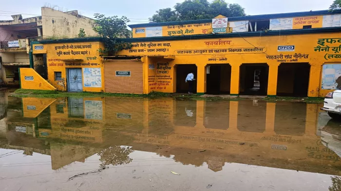 Up Rain: Rain with rain relief in amethi, spoiled offices due to weakening – Amethi Rain News Relief of Heat -Waque causes problems causing problems