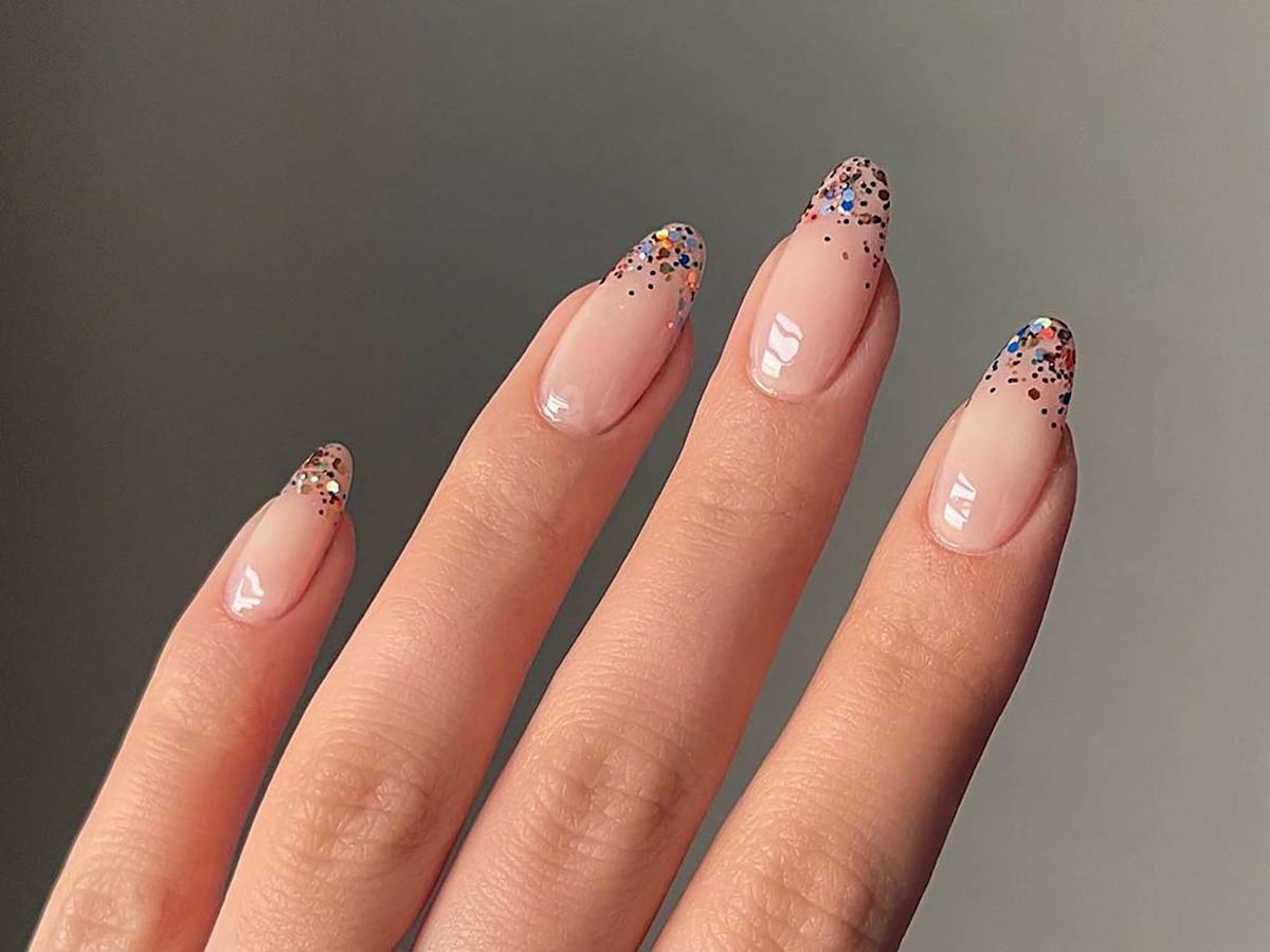 25-glitter-french-tip-nail-tips-to-add-a-touch-of-sparkle-to-your-summer-time-beauty-care