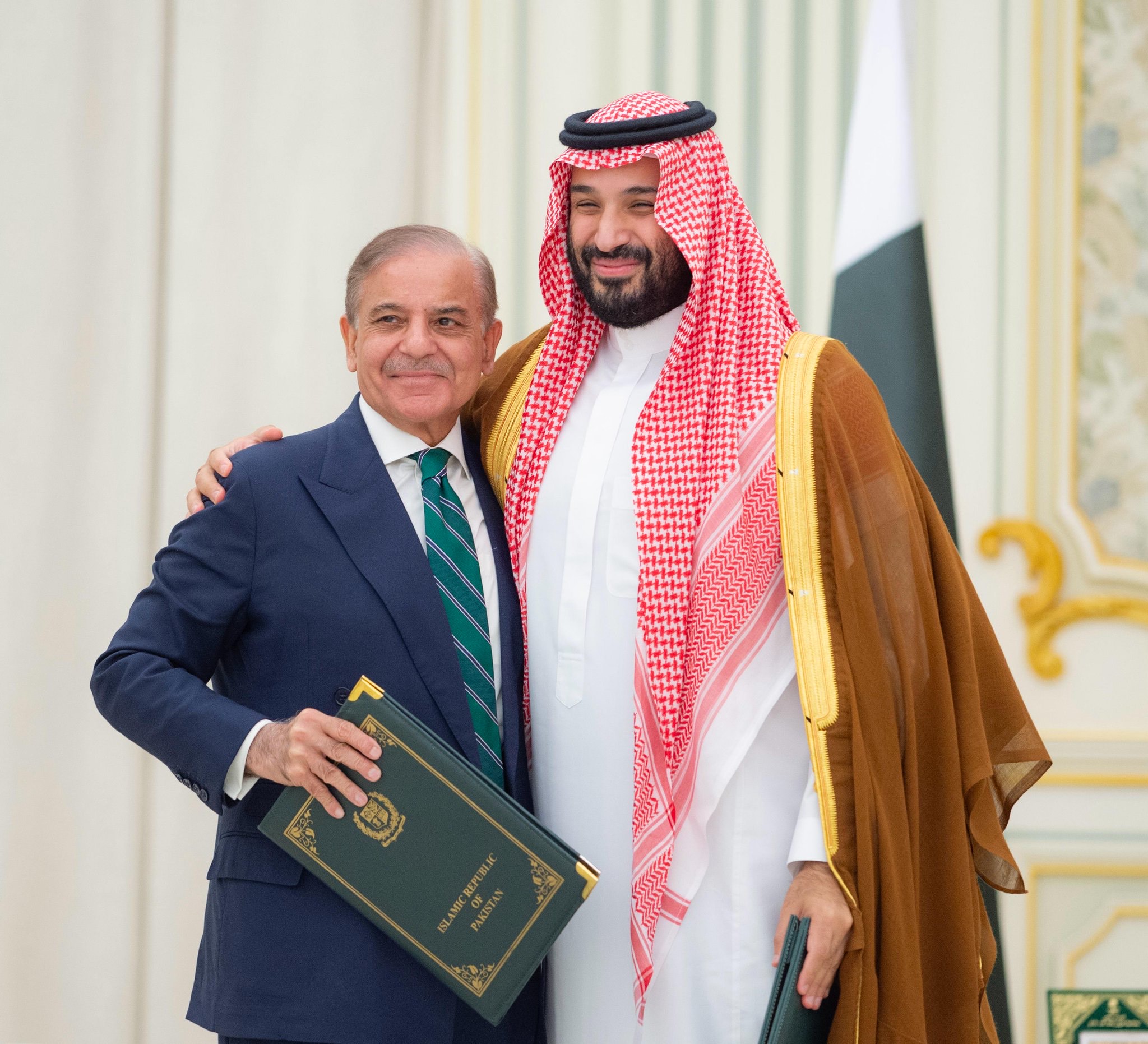 تحصين تاريخي للجبهة الإسلامية… دفاع جوي سعودي.. يكتمل بردع نووي باكستاني. متعب العواد….