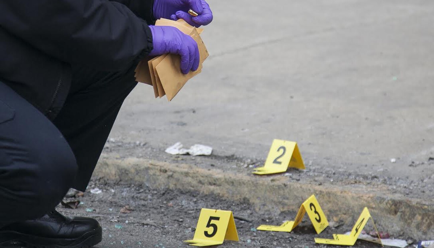 charges-pending-after-shootout-wounds-4-in-austin
