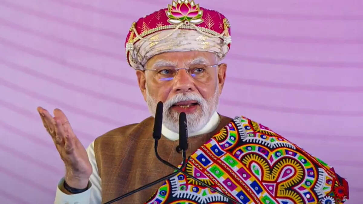 PM Modi inaugurated many schemes in Madhya Pradesh on 75th birthday and warned to Pakistan