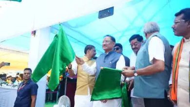 ChhattisGarh: CM Vishnu Dev Sai showed the new Memu train service of Rajim to Raipur