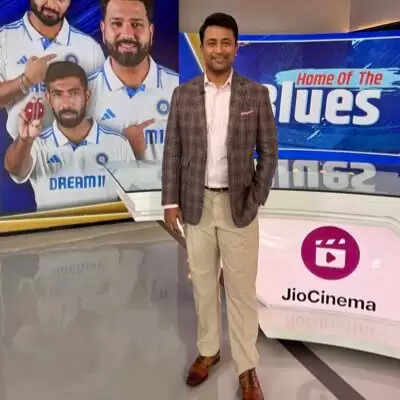 The names of Pragyan Ojha, RP Singh, Amay Khurasia are included in the interviewers for the post of Selector