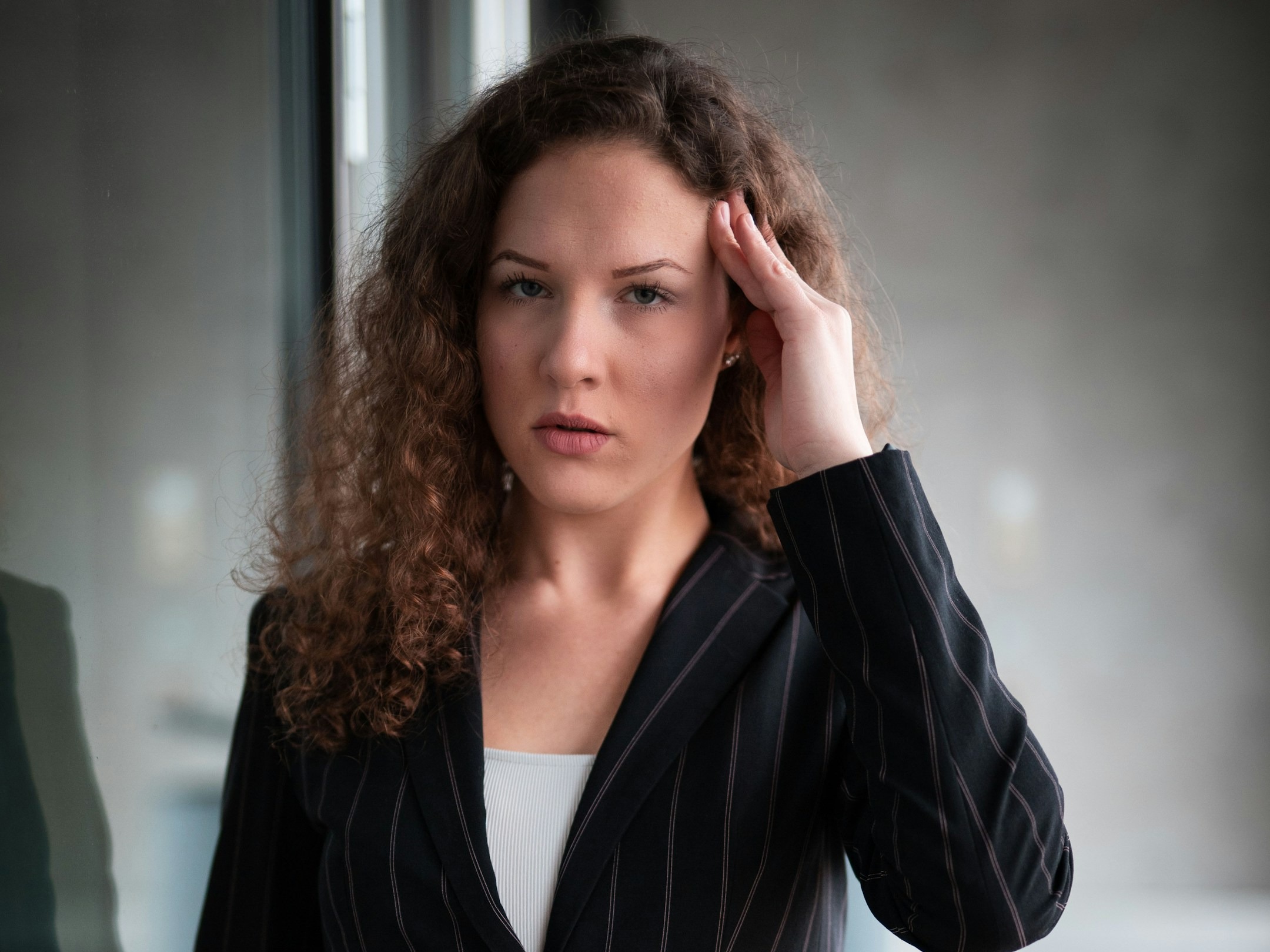 What is the solution for migraine pain in the office?