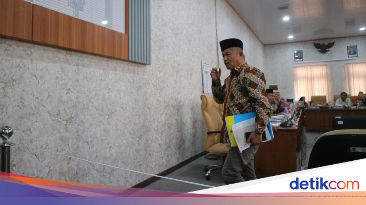 Reporters cover the rights of the questionnaire beaten in the Pati DPRD, police set up the suspect