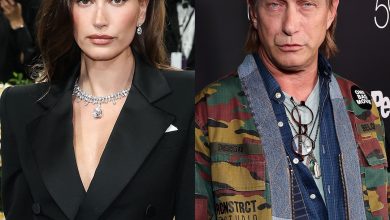 hailey-biber’s-dad-stopon-baldwin-on-rhode-pores-and-skin