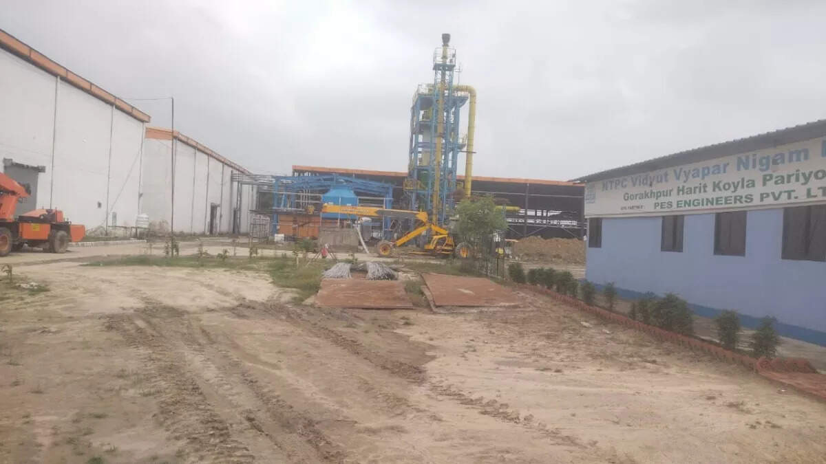 500 tonnes of waste removal in Gorakhpur in a crisis, charcoal plant that has been in the test