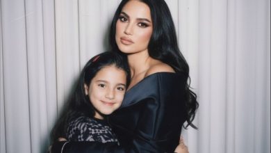 من الحاضر إلى الماضي كيف غيّر الذكاء الاصطناعي ملامح النجمات بأحدث ترند؟ شاهدوا مزيد من الصور