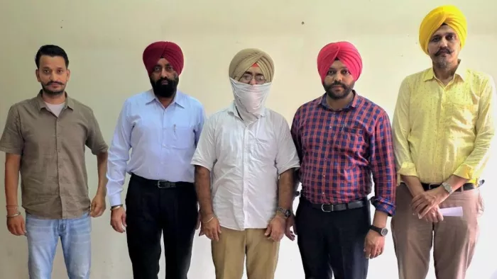In Amritsar, Vigilance Asi arrested bribes, demanding that 50 thousand rupees leave the hotel record – Vigilance Department arrested an Asi because he accepted a bribe he demanded RS 50000 to release hotel records