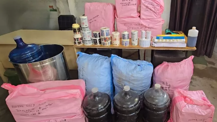 False beverage factory in Seraikela, the offer would be held during Durga Puja; An arrested – false liquor factory accused